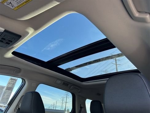 New 2025 Nissan Pathfinder SV image 34