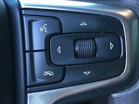 Used 2021 Chevrolet Silverado 1500 Custom Trail Boss w/ Midnight Edition AWD/4WD image 11