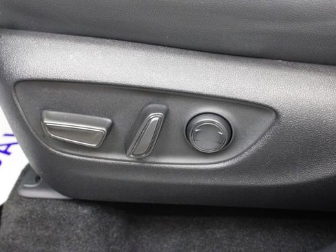 Used 2024 Toyota Grand Highlander Limited image 17