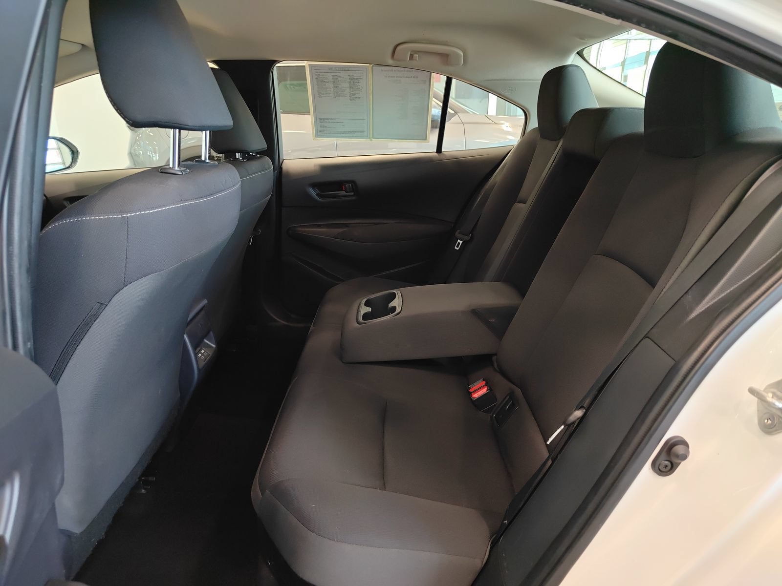 Used 2025 Toyota Corolla LE FWD image 13