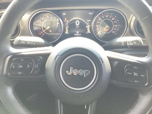 Used 2018 Jeep Wrangler Unlimited Sport S AWD/4WD image 12