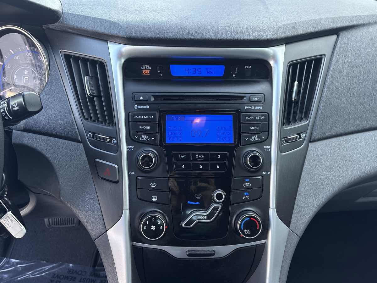 Used 2013 Hyundai Sonata GLS FWD image 23