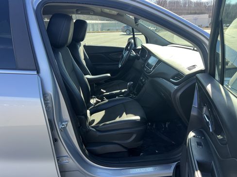 Used 2019 Buick Encore Preferred w/ Safety Package image 20