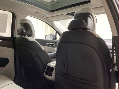 New 2026 Kia Sportage EX image 12