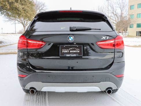 Used 2018 BMW X1 sDrive28i image 4