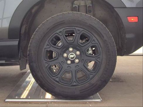 Used 2025 Ford Bronco Sport Badlands AWD/4WD image 8