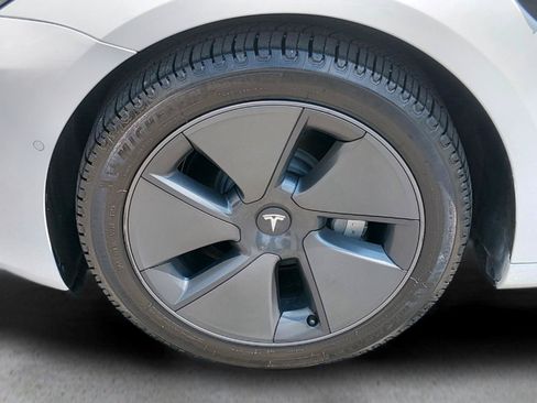 Used 2021 Tesla Model 3 Standard Range Plus RWD image 19