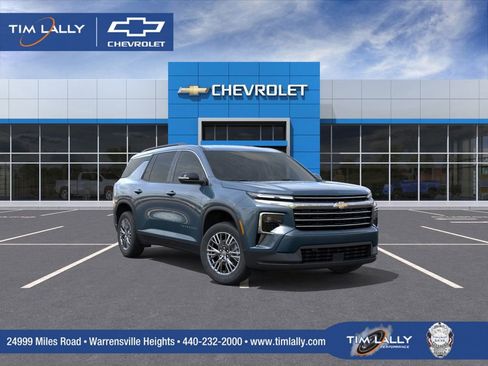 New 2026 Chevrolet Traverse LT image 1
