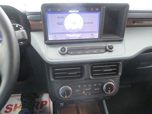 Used 2022 Ford Maverick Lariat FWD image 7