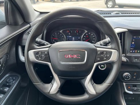 Used 2024 GMC Terrain SLE FWD image 16