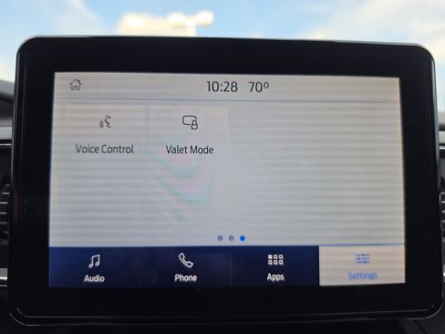 Used 2023 Ford Explorer XLT w/ Equipment Group 202A AWD/4WD image 28