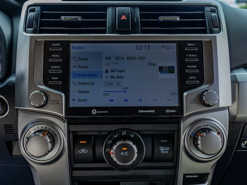 Used 2021 Toyota 4Runner SR5 Premium w/ Moonroof Package AWD/4WD image 25