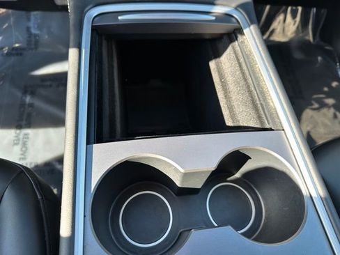 Used 2023 Tesla Model Y Long Range image 23