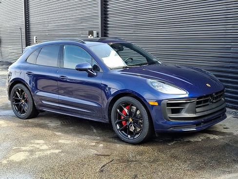 New 2026 Porsche Macan GTS image 9