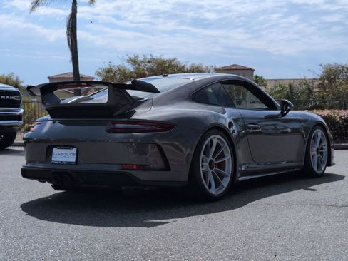 Used 2018 Porsche 911 GT3 image 5