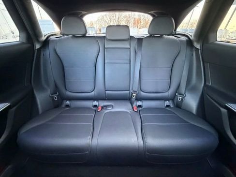 Used 2026 Mercedes-Benz GLC 300 4MATIC image 17