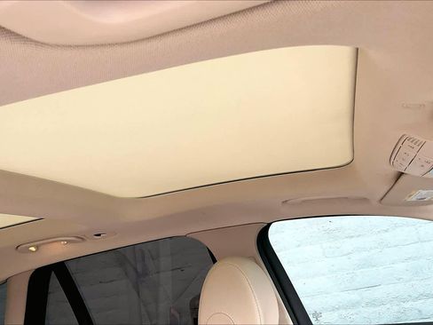 Used 2022 Mercedes-Benz GLC 300 image 14