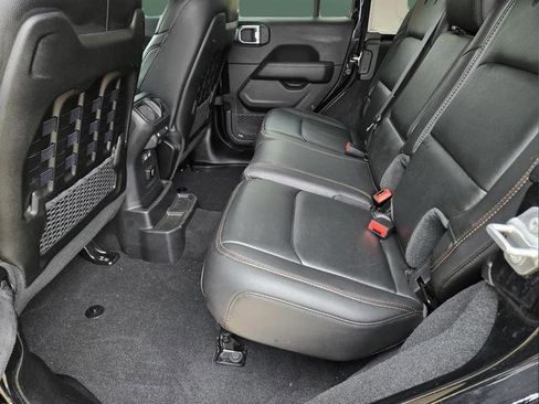 Used 2023 Jeep Wrangler Unlimited Rubicon 392 w/ Xtreme Recon 35" Tire Package AWD/4WD image 16