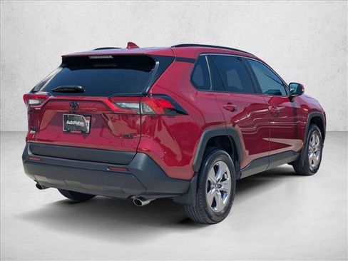 Used 2023 Toyota RAV4 XLE w/ Convenience Package FWD image 5