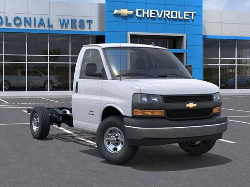 New 2025 Chevrolet Express 3500 w/ Power Convenience Package image 14