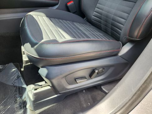 Used 2025 Ford Explorer ST-Line w/ Premium Package AWD/4WD image 16