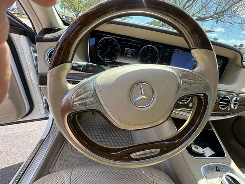 Used 2014 Mercedes-Benz S 550 Sedan image 25