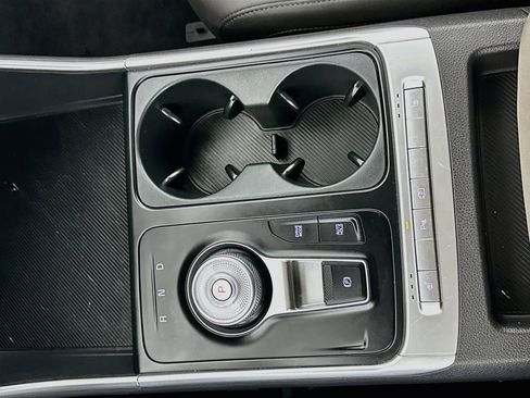 Used 2026 Kia Carnival LXS FWD image 25