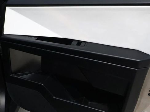 Used 2024 Tesla Cybertruck AWD Crew Cab image 17