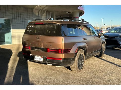 Used 2025 Hyundai Santa Fe Calligraphy image 3