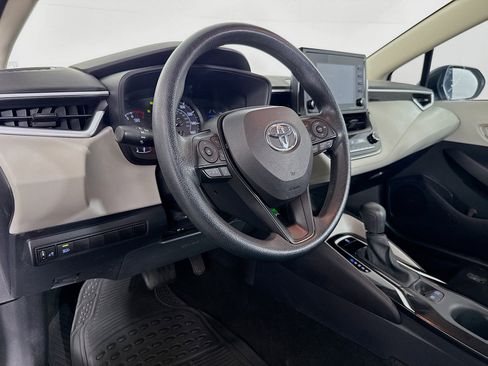 Used 2022 Toyota Corolla L FWD image 20
