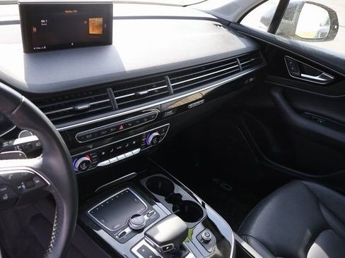 Used 2019 Audi Q7 3.0T Prestige w/ Prestige Package AWD/4WD image 25
