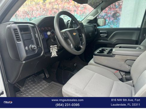 Used 2018 Chevrolet Silverado 1500 Custom w/ Custom Value Package image 18