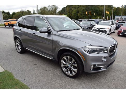 Used 2017 BMW X5 xDrive40e image 7