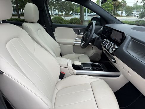 Used 2023 Mercedes-Benz GLA 250 image 33
