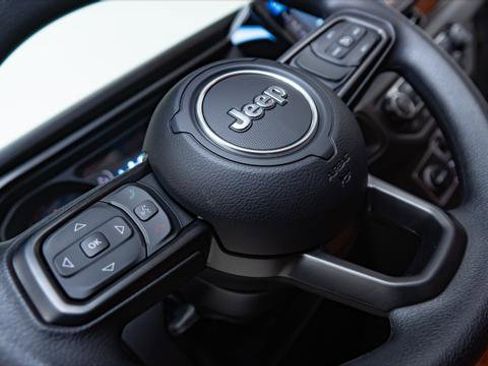 Used 2026 Jeep Wrangler Unlimited Sport image 13