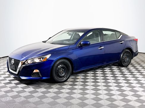 Used 2020 Nissan Altima 2.5 S FWD image 4