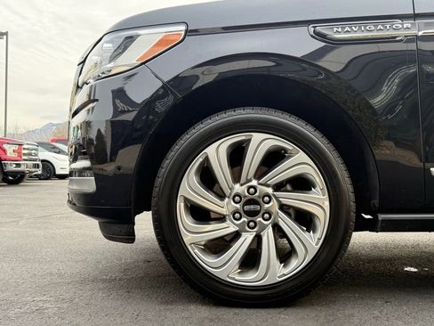 Used 2024 Lincoln Navigator Reserve image 32