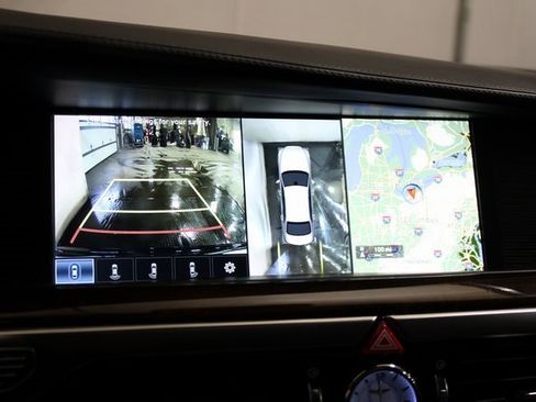 Used 2019 Genesis G90 3.3T Premium image 18