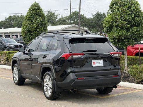 Certified 2025 Toyota RAV4 XLE Premium FWD image 6