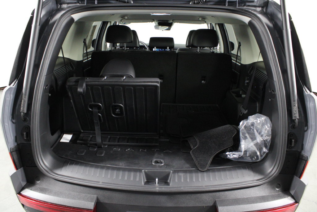 Certified 2026 Hyundai Santa Fe SEL FWD image 18