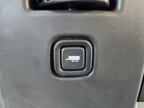 New 2025 Chevrolet Express 3500 w/ Power Convenience Package RWD image 21