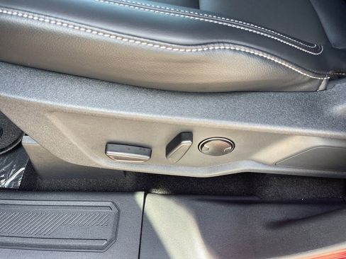 New 2026 Ford Bronco Outer Banks w/ Sasquatch Package image 6