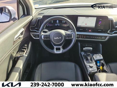 Used 2025 Kia Sportage EX FWD image 15