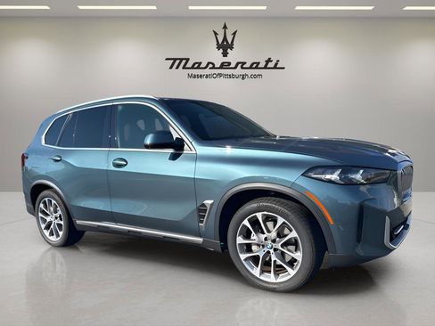 Used 2024 BMW X5 xDrive40i w/ Parking Assistance Package image 3