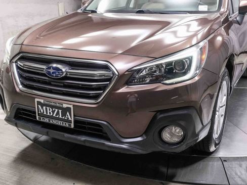 Used 2019 Subaru Outback 2.5i Premium AWD/4WD image 11