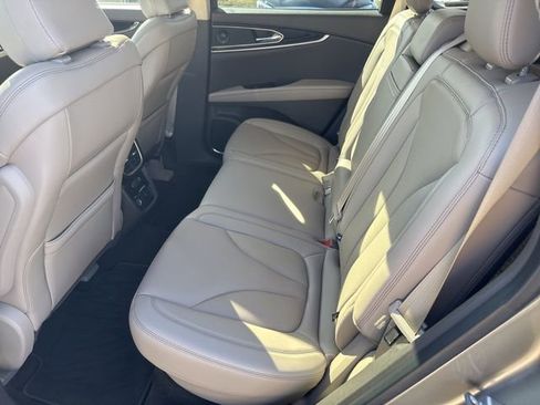 Certified 2023 Lincoln Nautilus Reserve w/ Luxury Package image 13