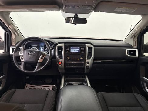 Used 2017 Nissan Titan SV RWD image 39