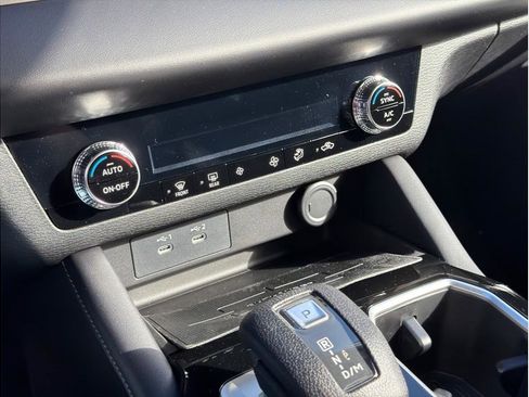 New 2026 Mitsubishi Outlander ES FWD image 13