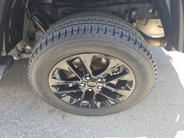 Used 2021 Jeep Gladiator Overland AWD/4WD image 11