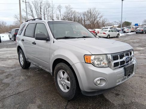 Used 2009 Ford Escape XLT image 3